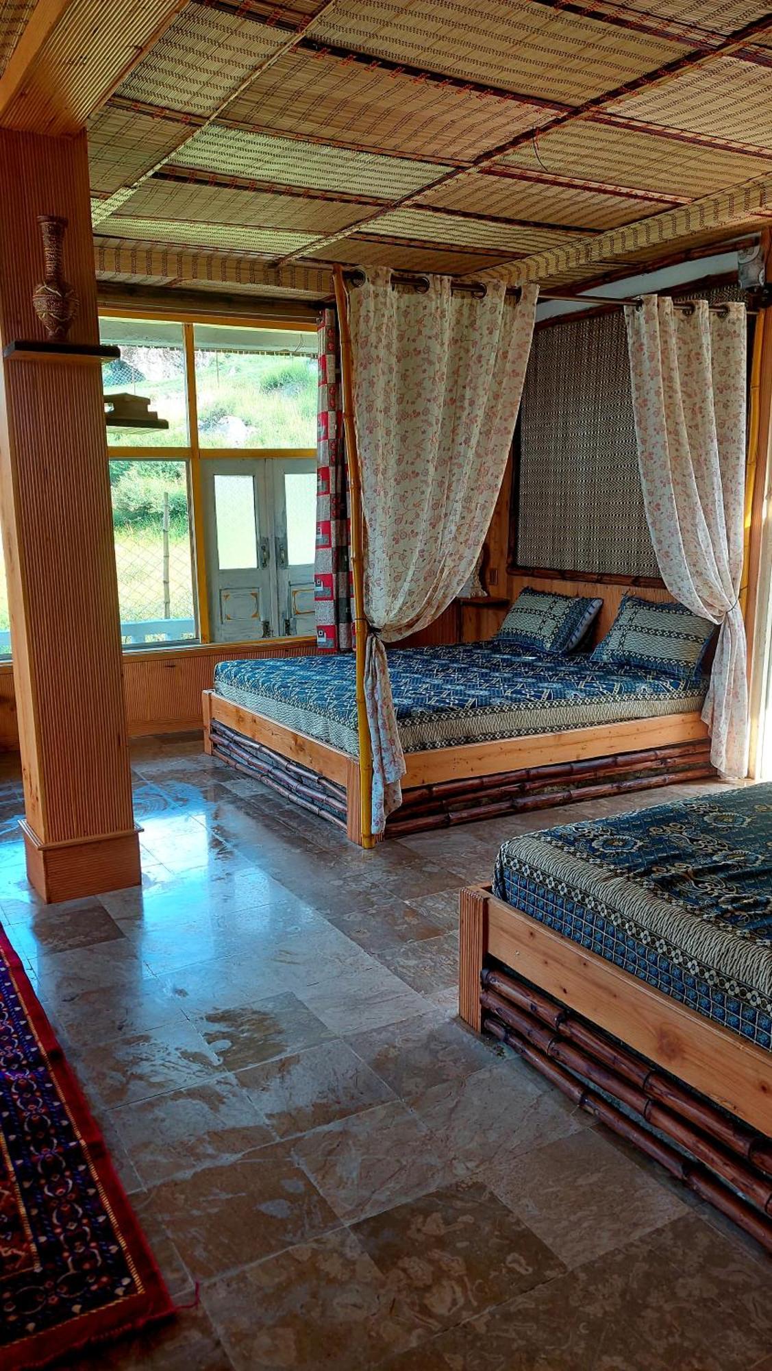 Khana Badosh Resort Kalam Bagian luar foto