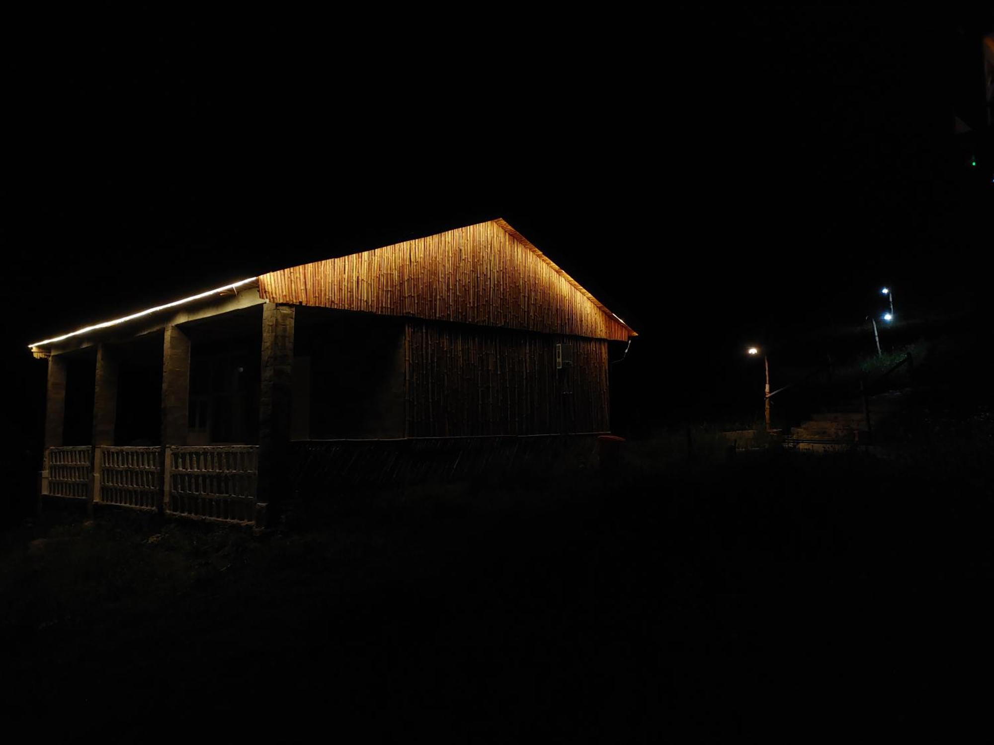 Khana Badosh Resort Kalam Bagian luar foto